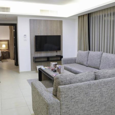 Triple A Hotel Suites Amman Extérieur photo
