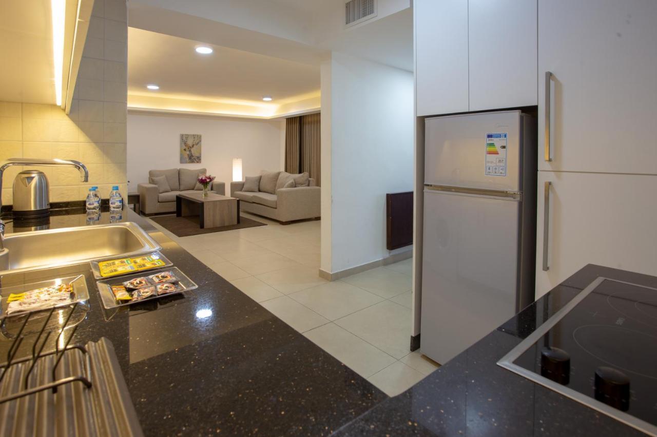 Triple A Hotel Suites Amman Extérieur photo