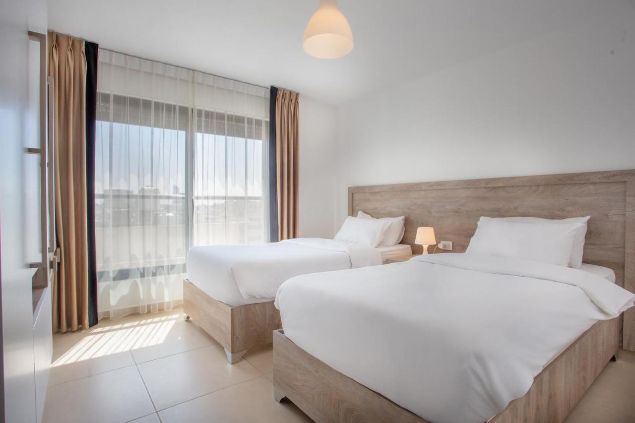Triple A Hotel Suites Amman Extérieur photo