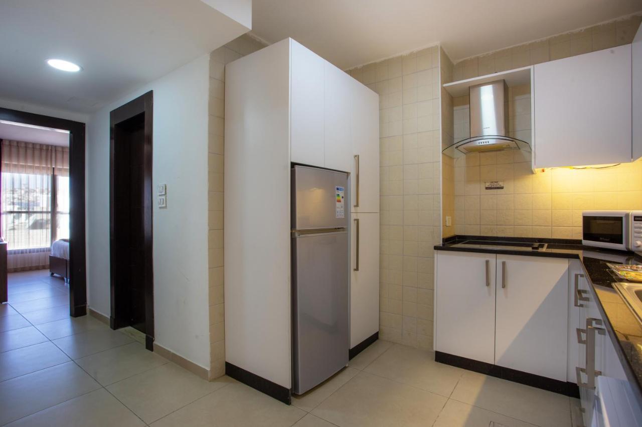 Triple A Hotel Suites Amman Extérieur photo