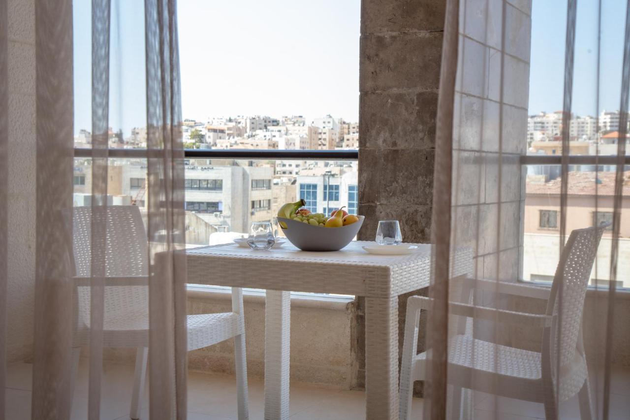 Triple A Hotel Suites Amman Extérieur photo
