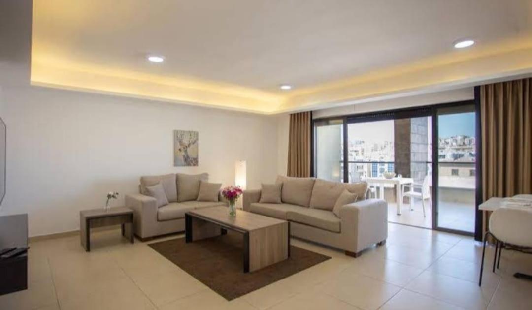 Triple A Hotel Suites Amman Extérieur photo