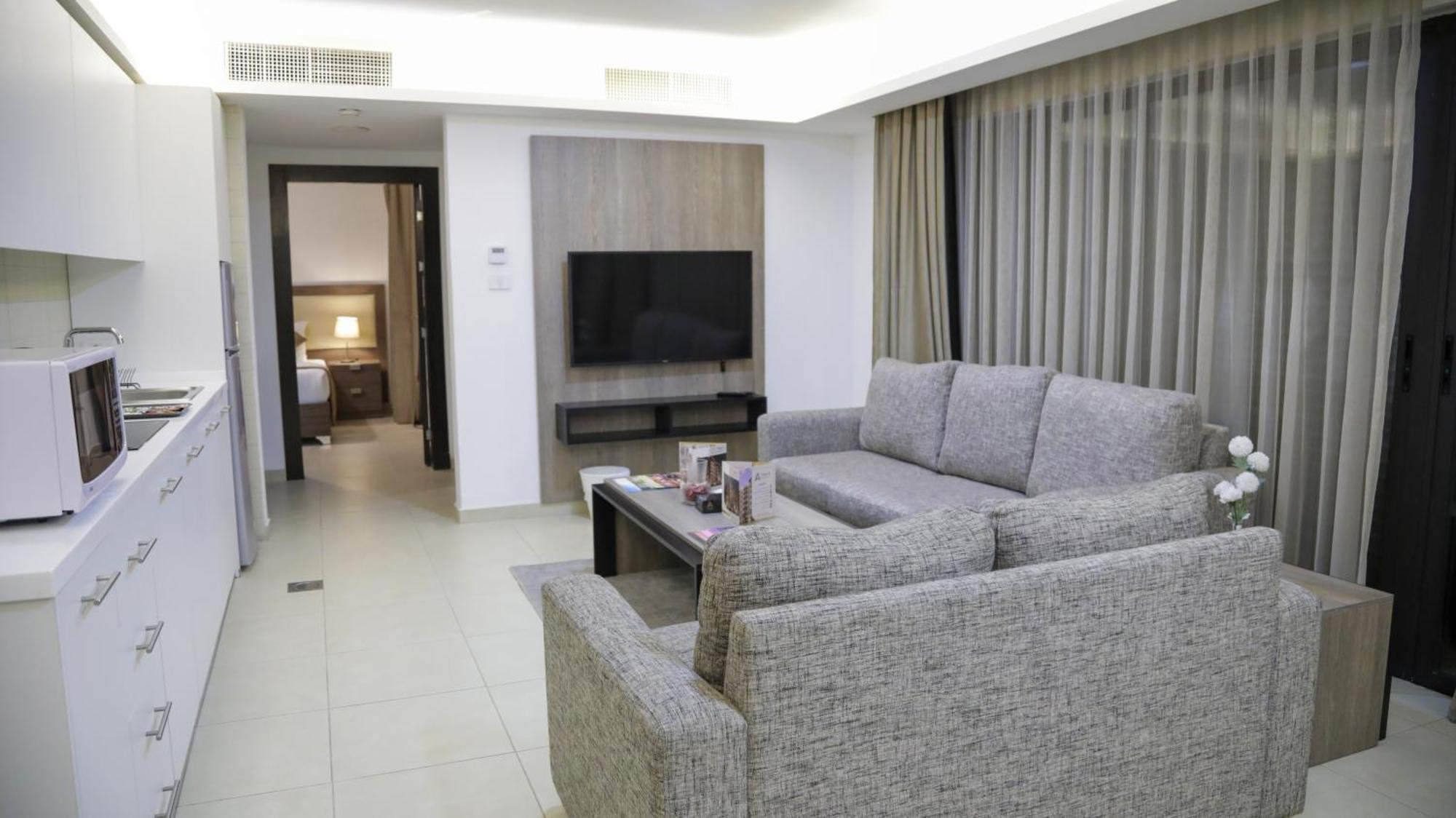 Triple A Hotel Suites Amman Extérieur photo